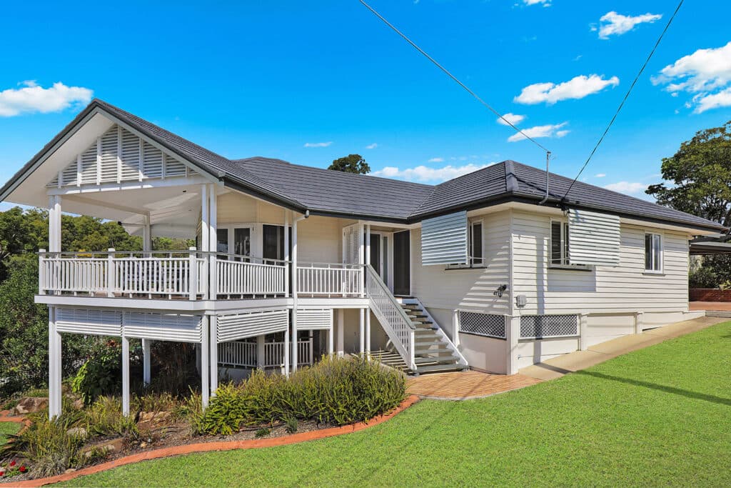 Constancia Street, Mitchelton