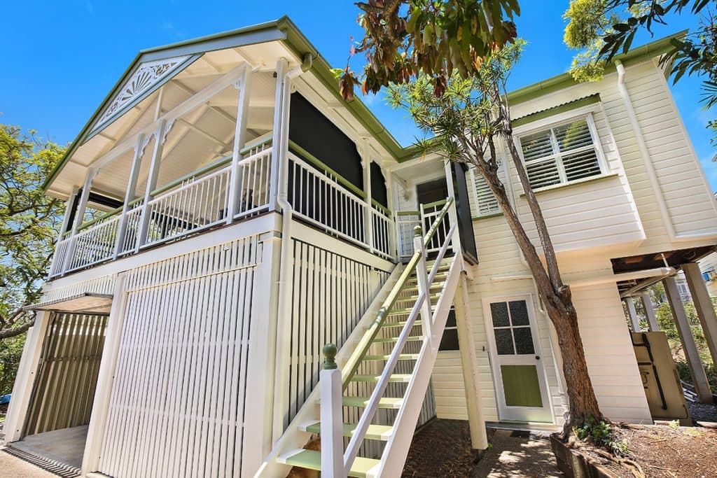 Ekibin Road, Annerley, exterior painting by DHPainting