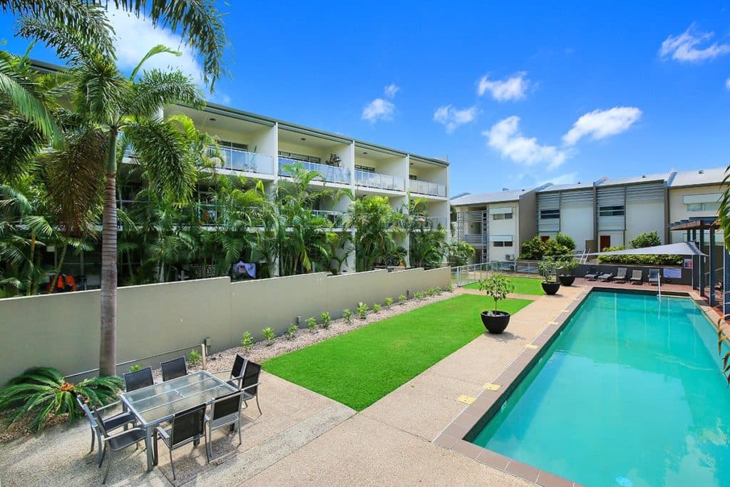 Love Street, Bulimba, exterior painting by DHPainting