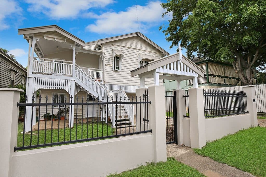 Mowbray Tce, East Brisbane, exterior painting by DHPainting