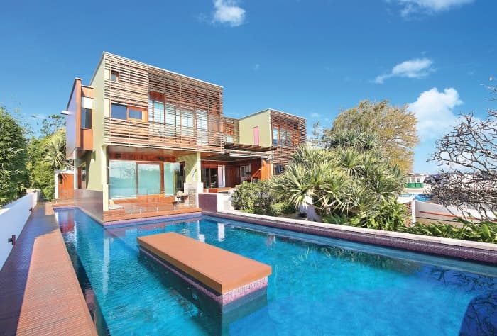 Quay Street, Bulimba, timber staining by DHPainting