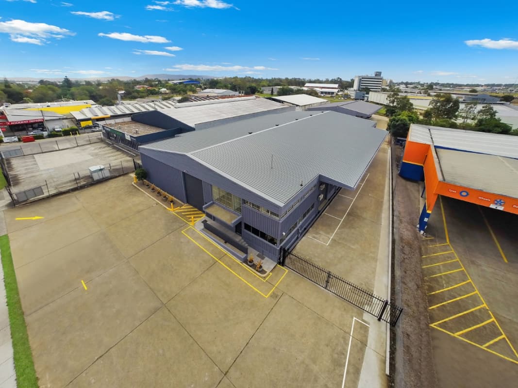 Sherwood Road, Rocklea, experienced commercial painters by DHPainting