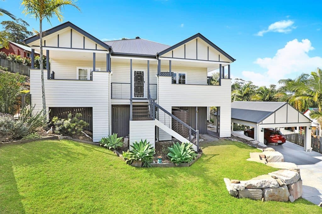 Woodrow Court, Ferny Hills, exterior painting by DHPainting