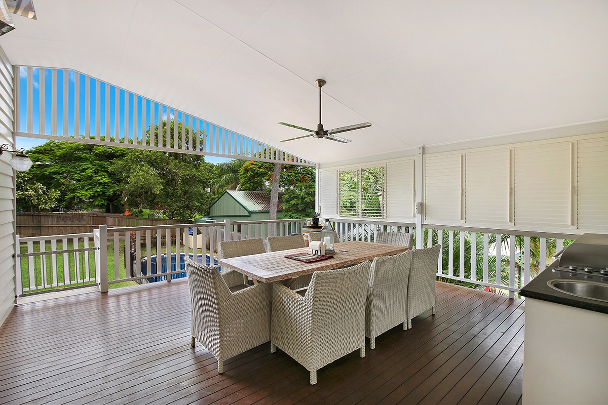 Mowbray Terrace, East Brisbane - Darryl Hathway Painting