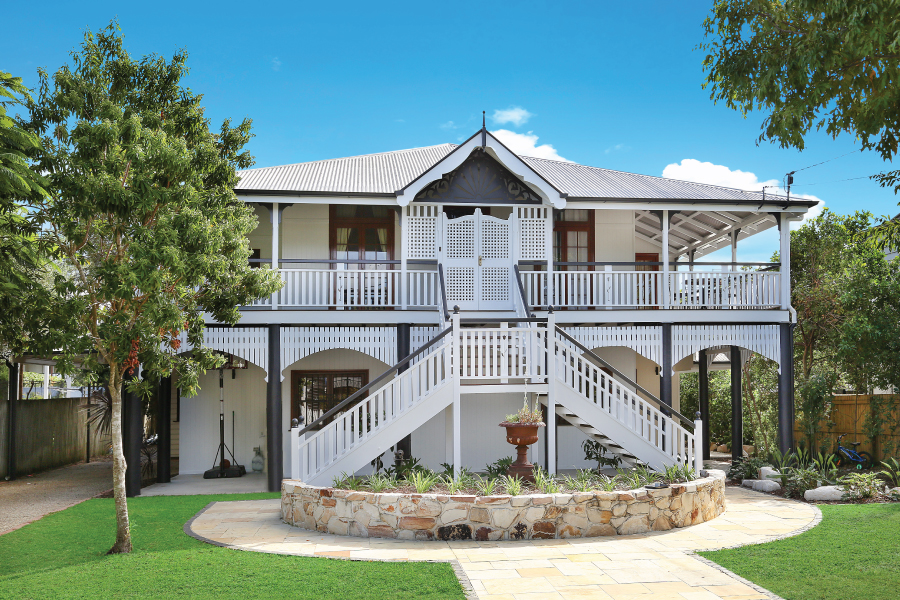 Queenslander in Amy St, Hawthorne painted by Darryl Hathway Painting & Decorating